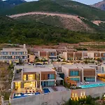 Elite Deluxe Villa, Coast Villa Palasë