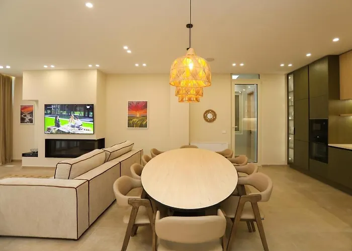 Elite Deluxe Villa, Coast