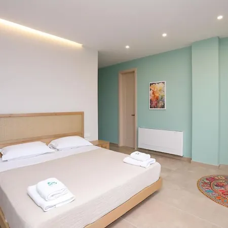 Elite Deluxe Villa, Coast Palasë