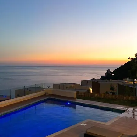 Vila Elite Deluxe Villa, Coast Palasë