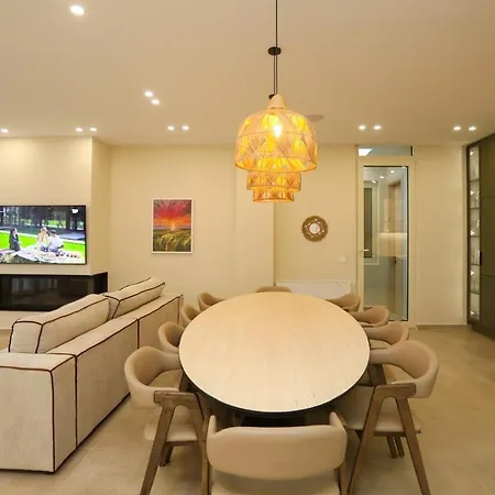 Elite Deluxe Villa, Coast