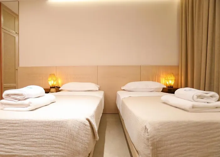 Elite Deluxe Villa, Coast 빌라 팔라서