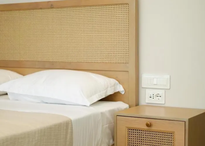 Elite Deluxe Villa, Coast 빌라 팔라서