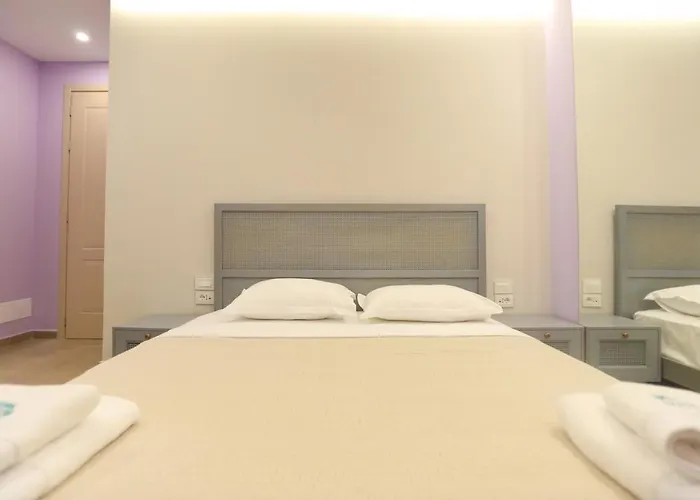 Elite Deluxe Villa, Coast 빌라 팔라서