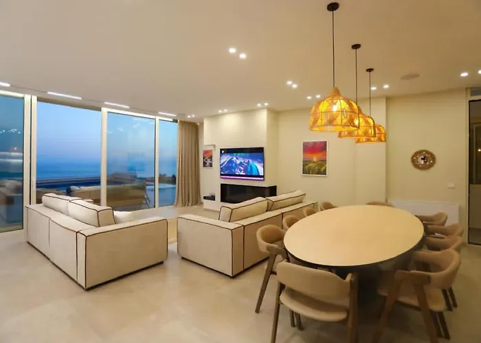 Elite Deluxe Villa, Coast 팔라서